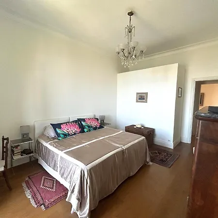 Lägenhet Superbe De 100m2 Face A La Dans Un Ancien Palace