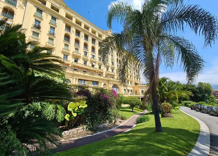 Superbe De 100m2 Face A La Dans Un Ancien Palace Διαμέρισμα Μεντόν