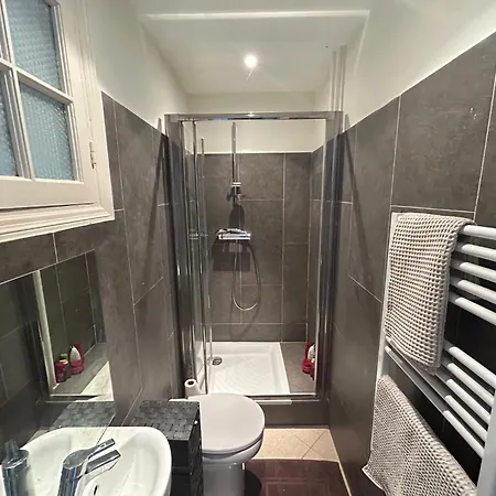 Superbe De 100m2 Face A La Dans Un Ancien Palace Lejlighed Menton